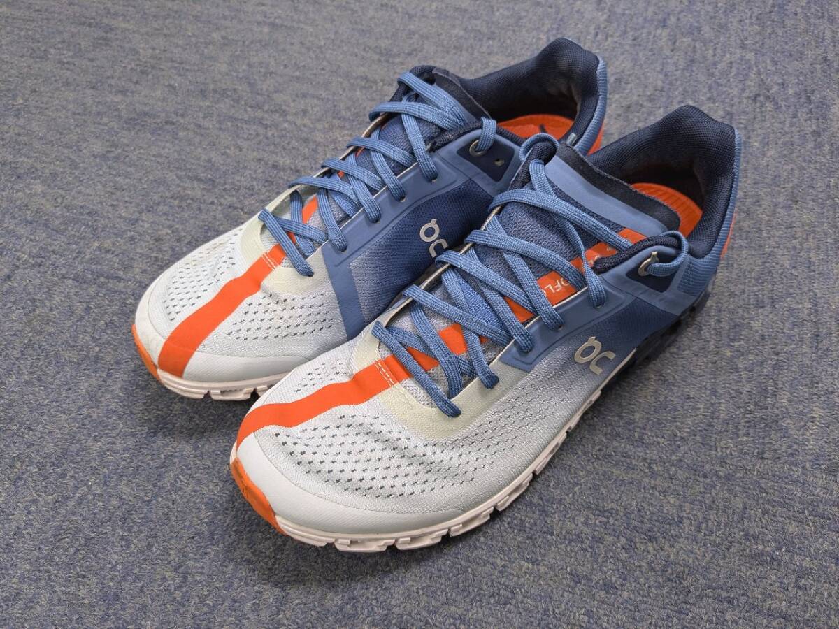 オン　クラウドフロー　On　Cloudflow　日本サイズ 25.5cm相当 カラー：Lake Flare 　程度良