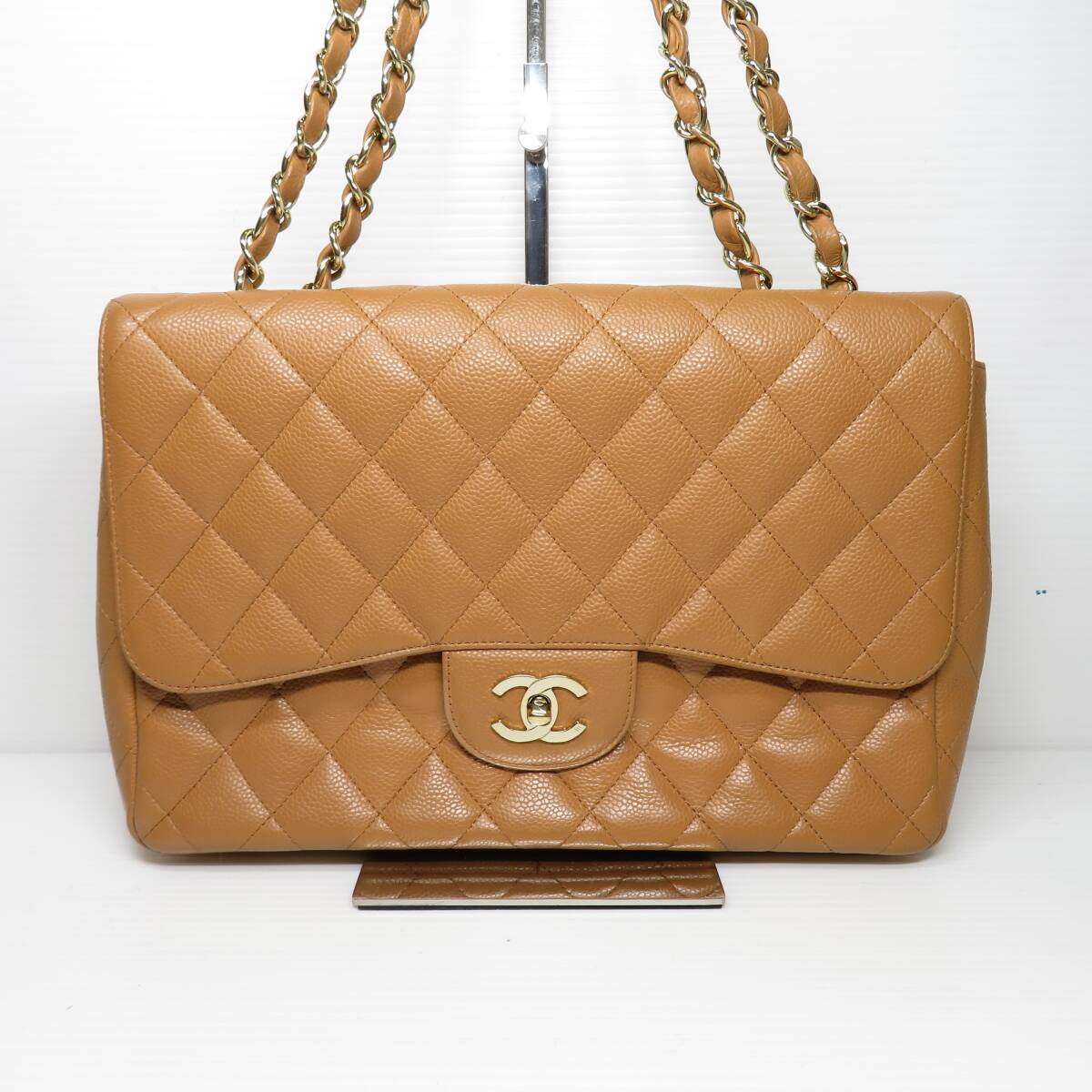  Chanel matelasse here Mark chain shoulder bag 