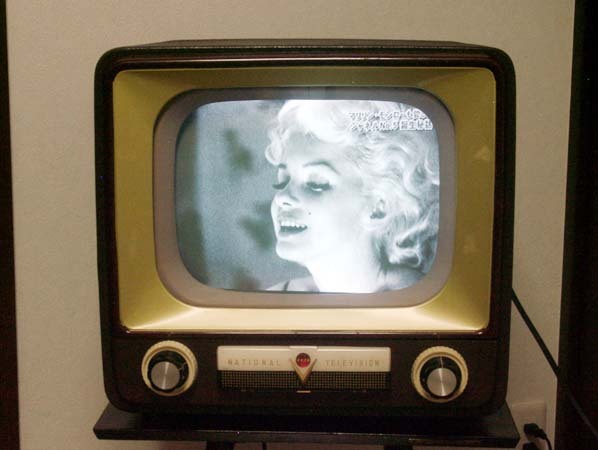 ナショナル初期型真空管テレビ 昭和31年発売開始 分解整備済 ナショナル初期型真空管テレビ 昭和31年発売開始 分解整備済