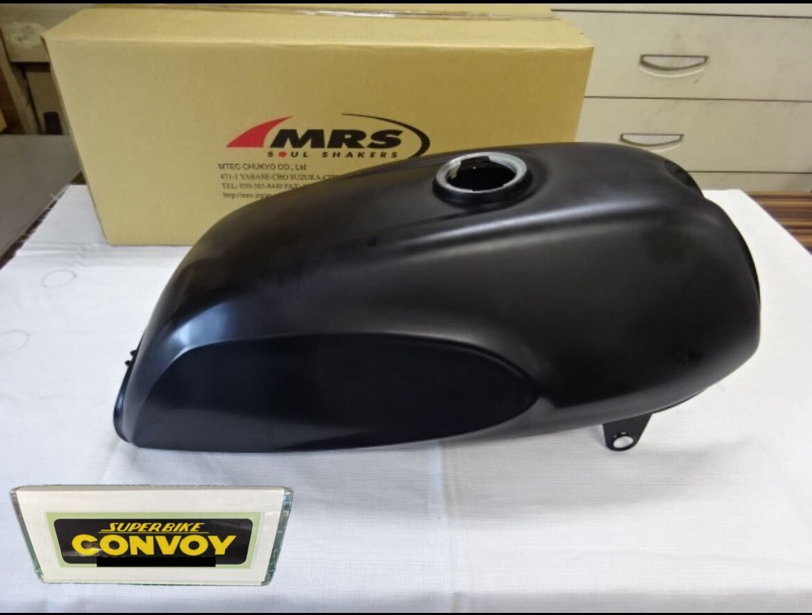 【4410】■新品 大特価！カワサキ 500SS Ｈ1 タンク/エグリタンク 黒サフ 社外品 MRS-SS-T01 即決￥20，000！メーカー希望小売価格￥76，780