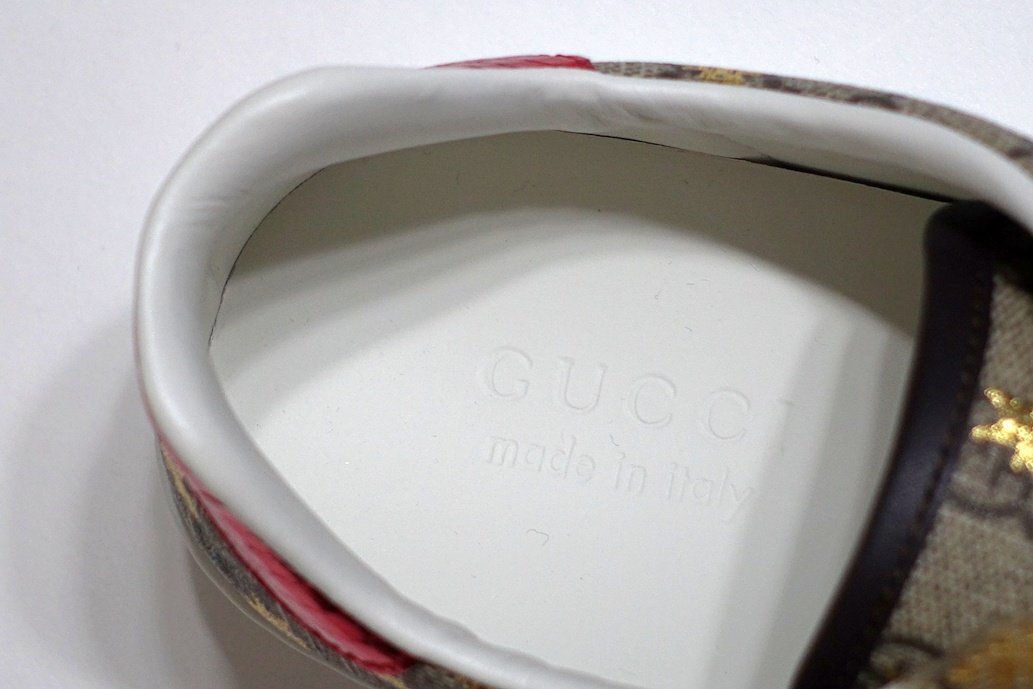 定価10.7萬(wàn) 新品未使用 GUCCI グッチ NEW ACE エース GGスプリーム BEE スニーカー 548950 レザー メンズ 8 1/2 シューズ 27-27.5cm位