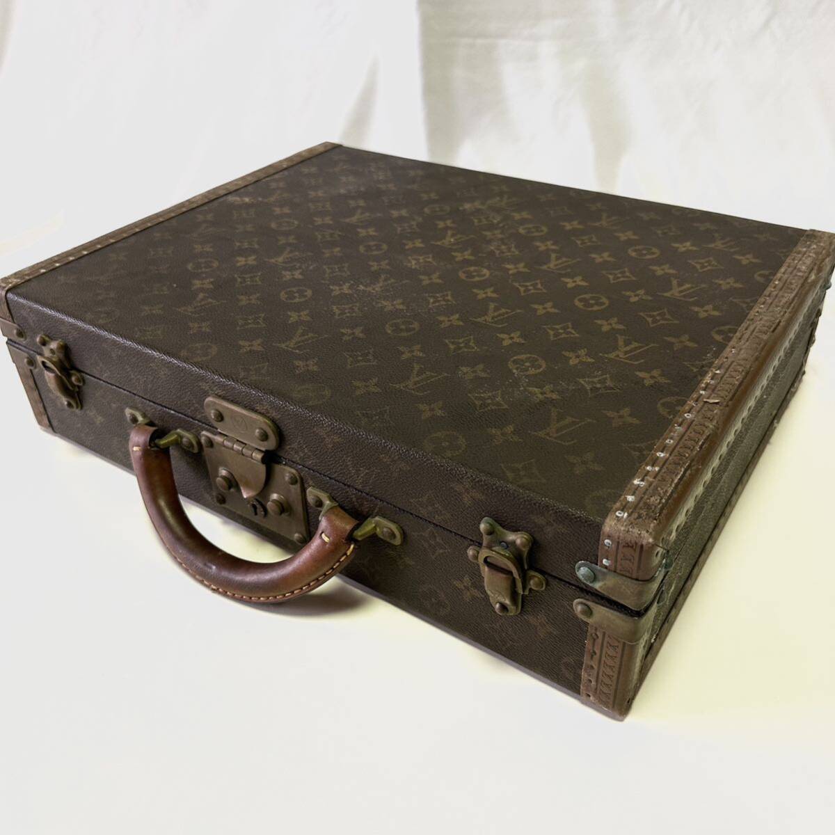 希少 Louis Vuitton ルイヴィトン コトヴィル40 プレジデント 希少 Louis Vuitton ルイヴィトン コトヴィル40 プレジデント