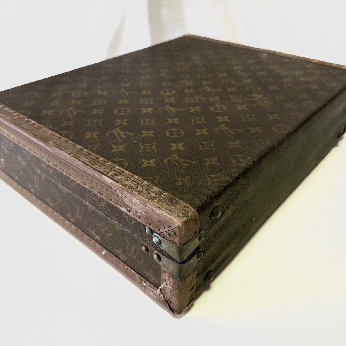 希少 Louis Vuitton ルイヴィトン コトヴィル40 プレジデント 希少 Louis Vuitton ルイヴィトン コトヴィル40 プレジデント