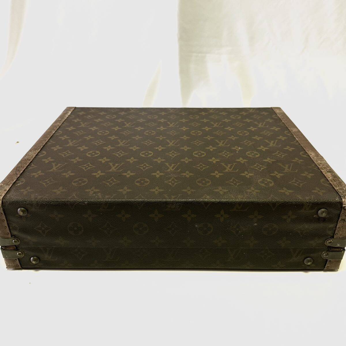 希少 Louis Vuitton ルイヴィトン コトヴィル40 プレジデント 希少 Louis Vuitton ルイヴィトン コトヴィル40 プレジデント