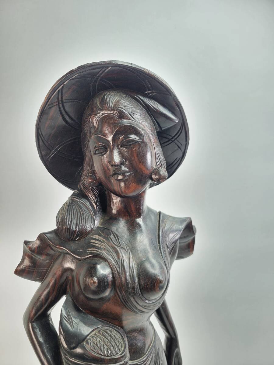木彫り 大き(約58cm)女性像 無垢 黒檀 置物 バリ島 人形 木彫り 大き(約58cm)女性像 無垢 黒檀 置物 バリ島 人形