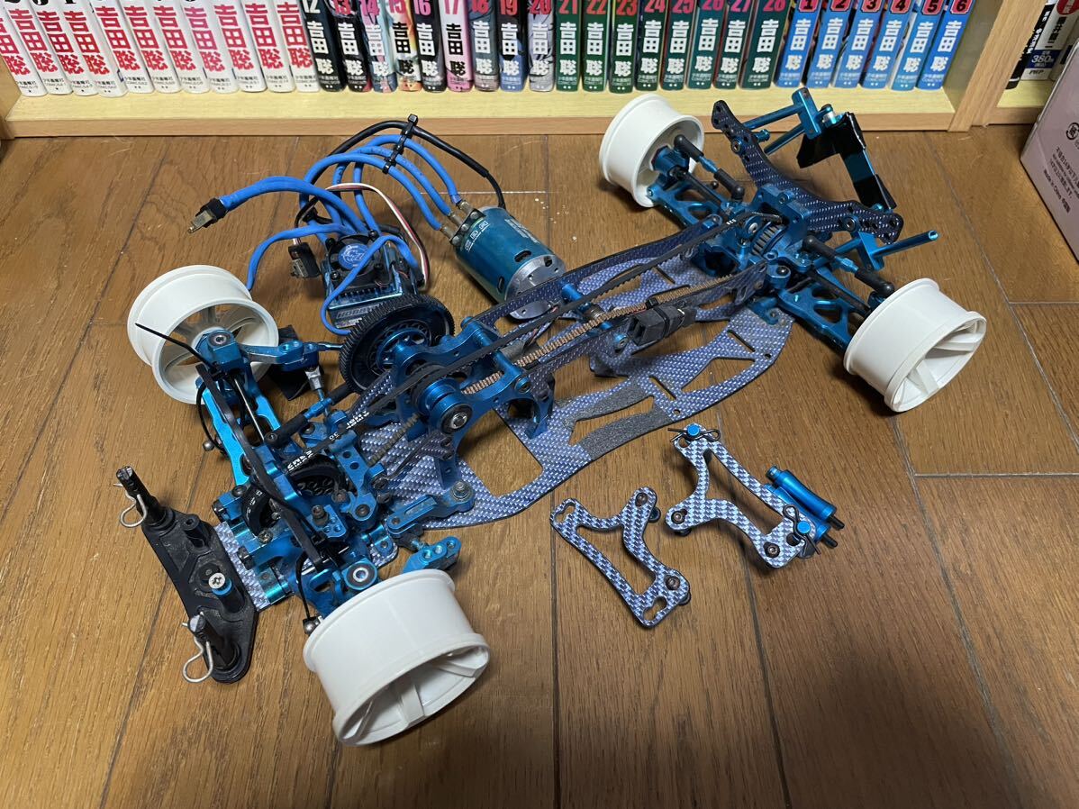 タミヤ TA05VDF 希少なブルーカーボン スペアパーツ色々付き ジャンク！