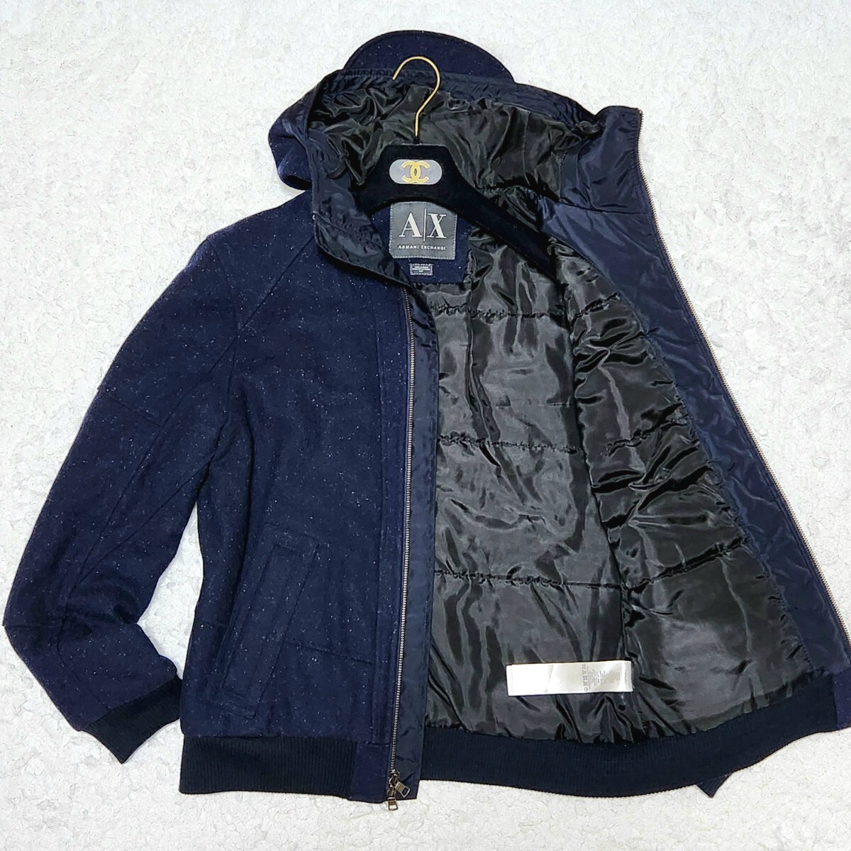 未使用級!! M相当 ARMANI EXCHANGE アルマーニエクスチェンジ ダウンジャケット ブルゾン 軽量 ライトアウター Wジップ 高級感 ネイビー 