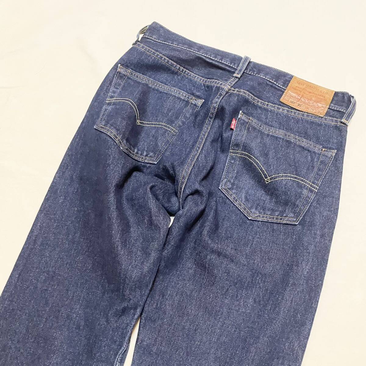 美品】W30 リーバイス 復刻 501'93 濃紺 ストレート デニム 美品】W30 リーバイス 復刻 501'93 濃紺 ストレート デニム