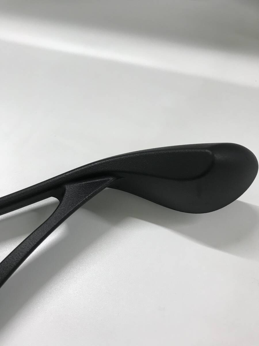 【新品?未使用】オカムラ バロン　ハンガー　ブラック　チェアパーツ