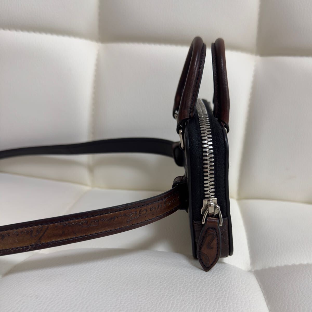 定価23 8万円 ベルルッティ アンジュール ナノ カリグラフィー 定価23 8万円 ベルルッティ アンジュール ナノ カリグラフィー