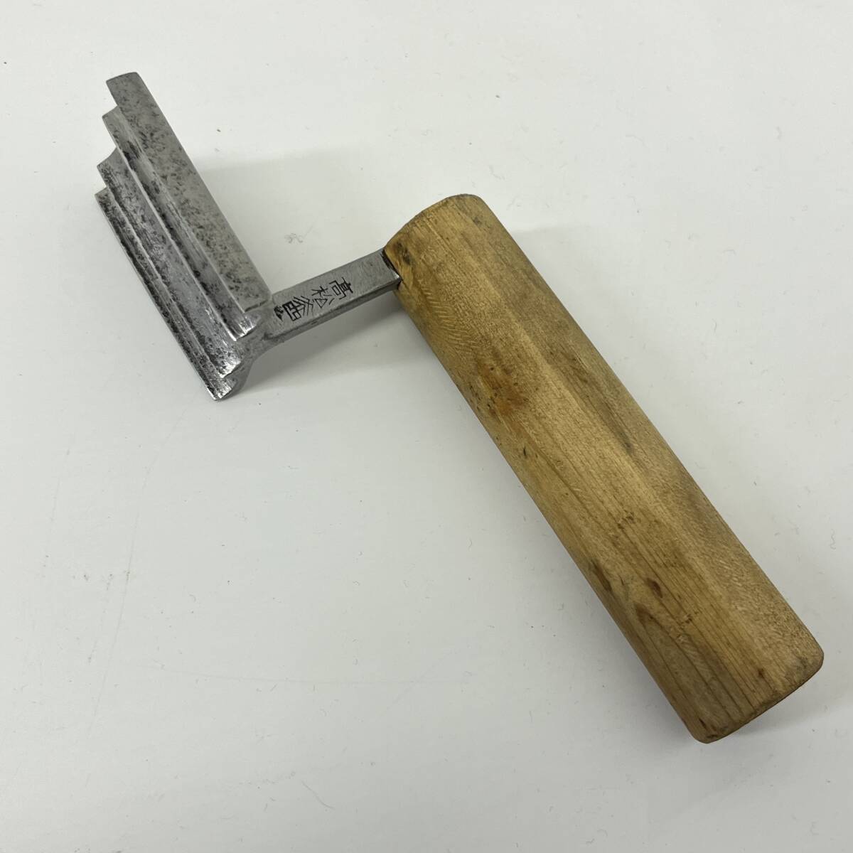 ST 山西義春作 特殊鏝 四国高松 職人 コテ 幅35mm YOSHIHARU 名品 左官道具 大工道具 元首筋引き？