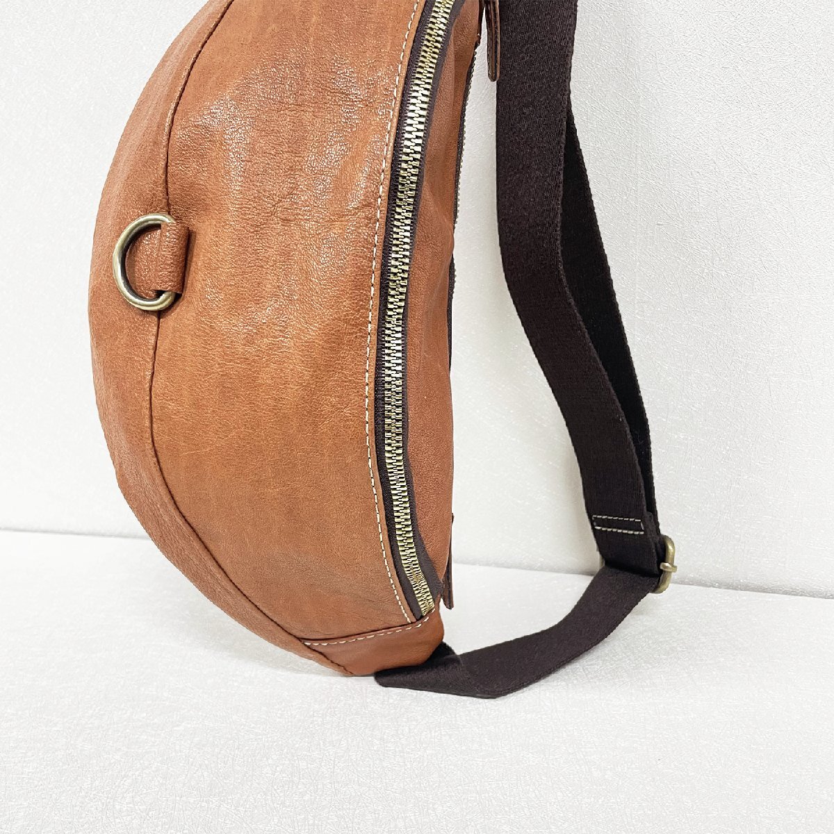  high class Europe made * regular price 11 ten thousand * BVLGARY a departure *RISELIN body bag high class cow leather leather original leather diagonal .. waist bag commuting going to school men's 