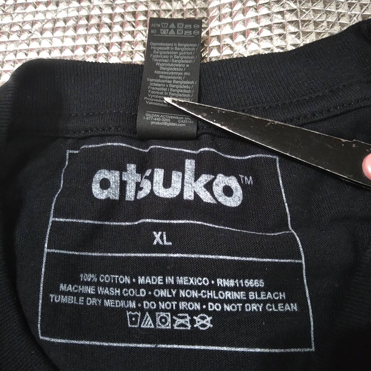 ベルセルク Tシャツ XLサイズ 黒 アニメTシャツ berserk 両面 ベルセルク Tシャツ XLサイズ 黒 アニメTシャツ berserk 両面