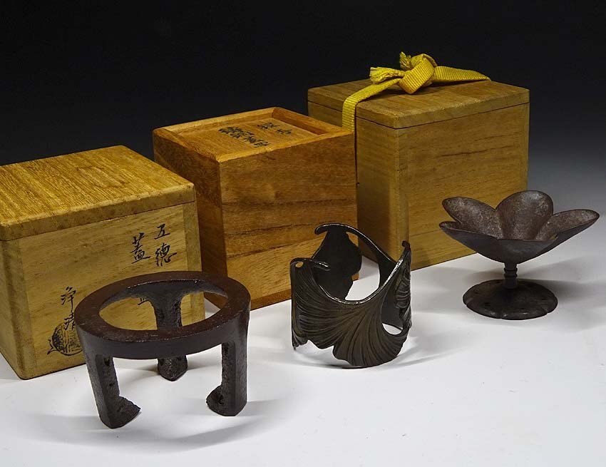 古銅鳥居形蓋置 江戸時代 茶道具 古銅鳥居形蓋置 江戸時代 茶道具 古銅鳥居形蓋置 江戸時代 茶道具