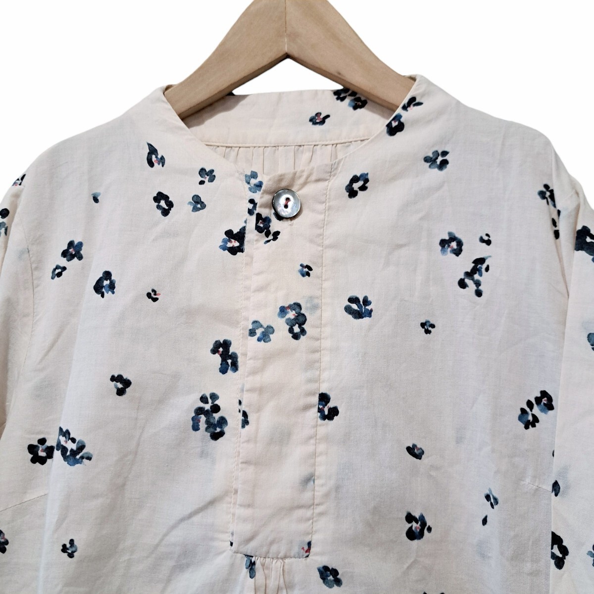 美品 パラスパレス Pal'las Palace インディゴ染 花柄 コットン 美品 パラスパレス Pal'las Palace インディゴ染 花柄 コットン