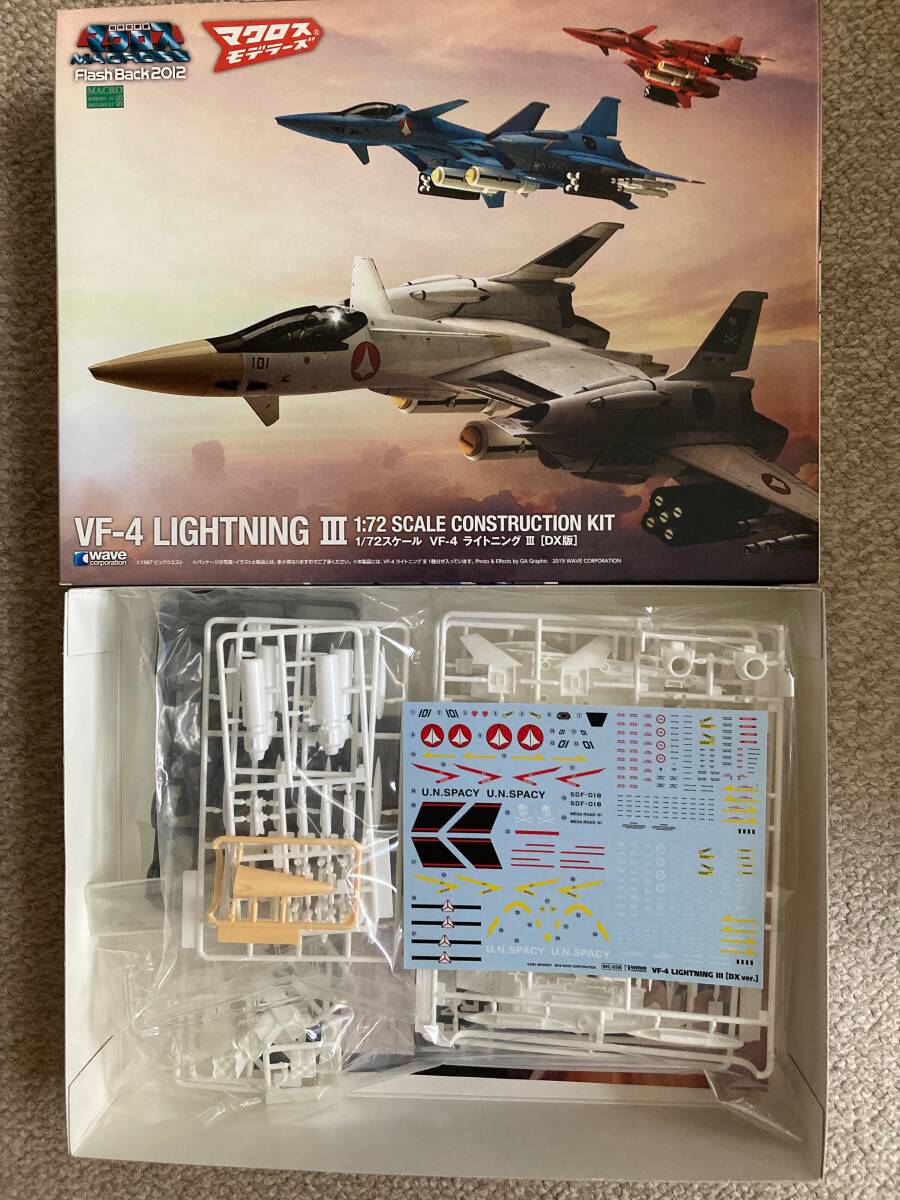 WAVE ウェーブ 1/72 VF-4 ライトニングIII DX版 マクロス バルキリー