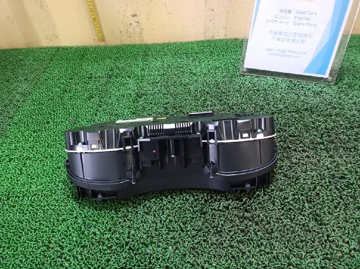 アウディ スピードメーター A4 ABA-8KCALF, 2008 #hyj NSP155999