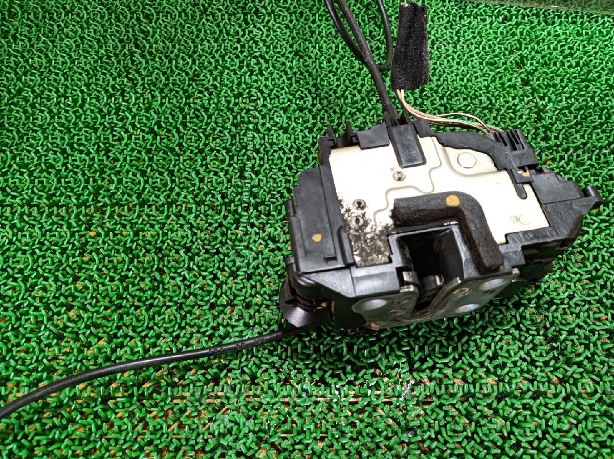 ルノー 左フロントドアロック ルーテシア ABA-RF4C, 2010 #hyj NSP172525