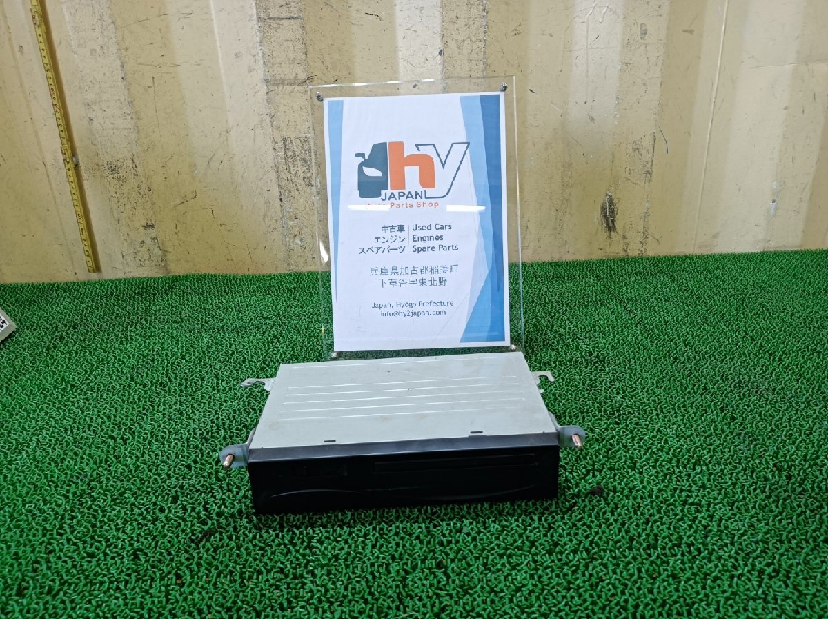 トヨタ DVDナビゲーションユニット クラウン TA-JZS171， 2001 #hyj NSP175531