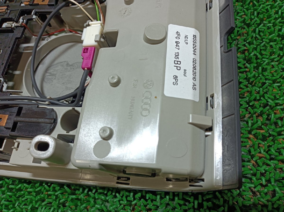 アウディ フロントルームランプ A6 ABA-4FCCEA, 2011 #hyj NSP174005
