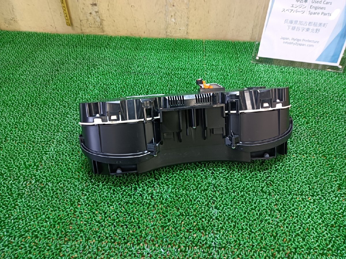 アウディ スピードメーター A4アバント ABA-8KCDH, 2011 #hyj NSP174922