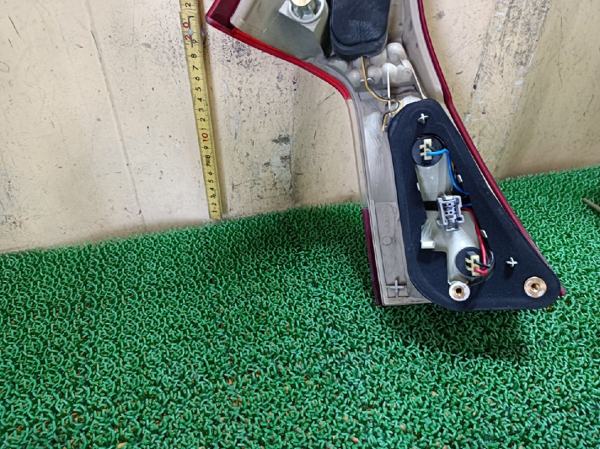  Volvo правый задний фонарь V70 CBA-BB4204TW, 2012 #hyj NSP183533