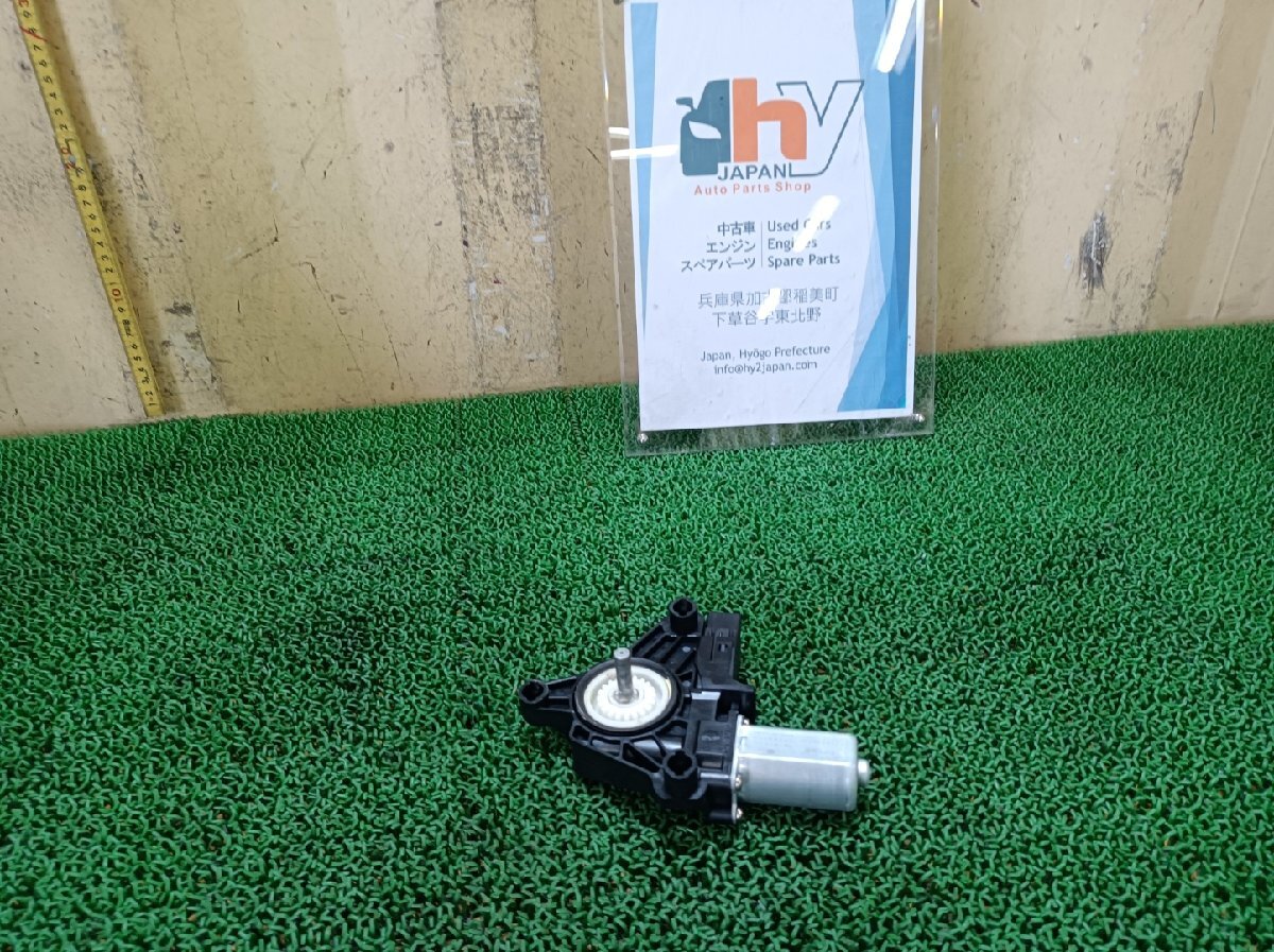 ボルボ 右 リアウィンドウレギュレータモーター V40 DBA-MB4164T, 2013 #hyj NSP184399