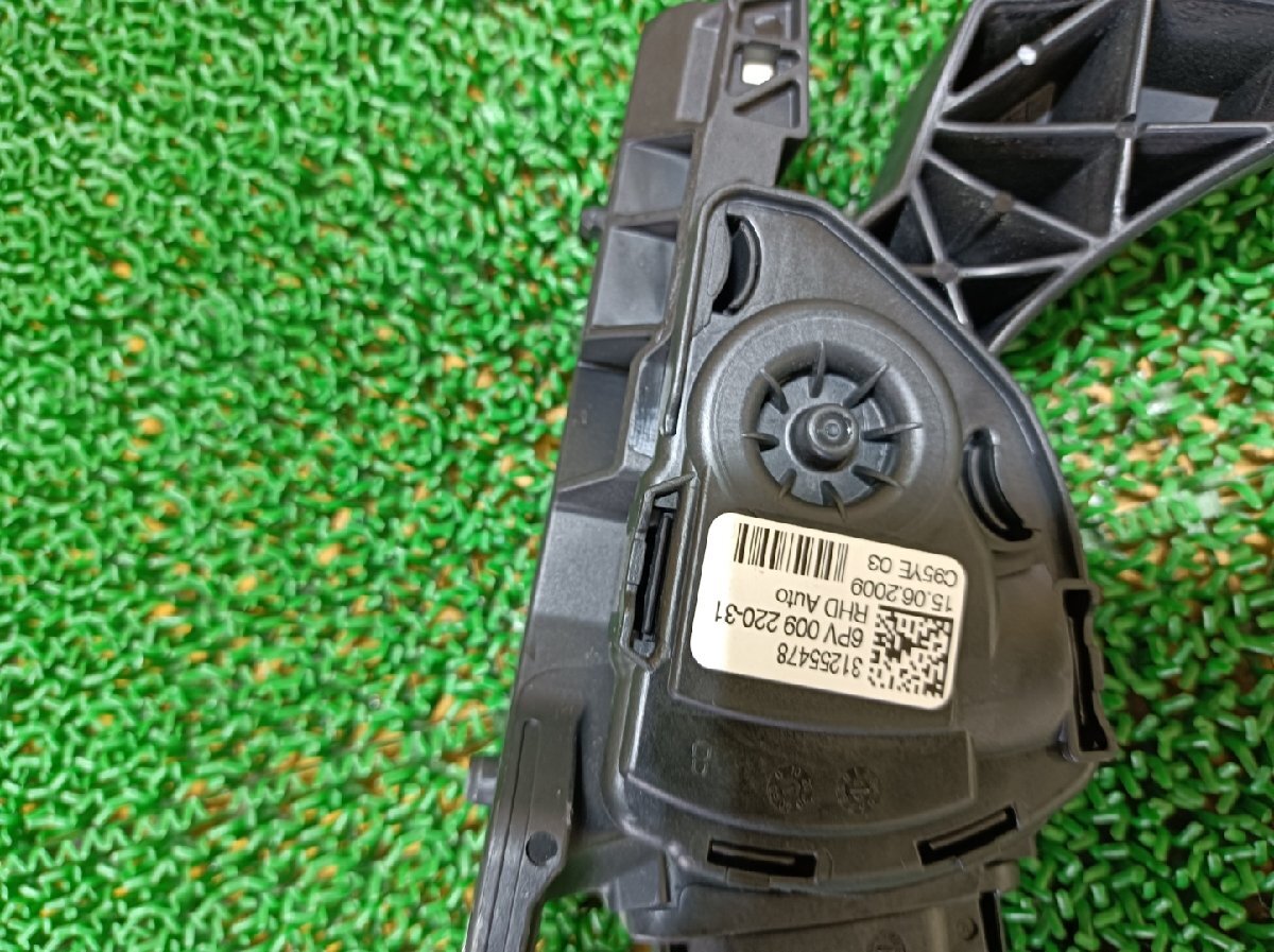 ボルボ アクセルペダル V70 DBA-BB5254W, 2010 #hyj NSP179509