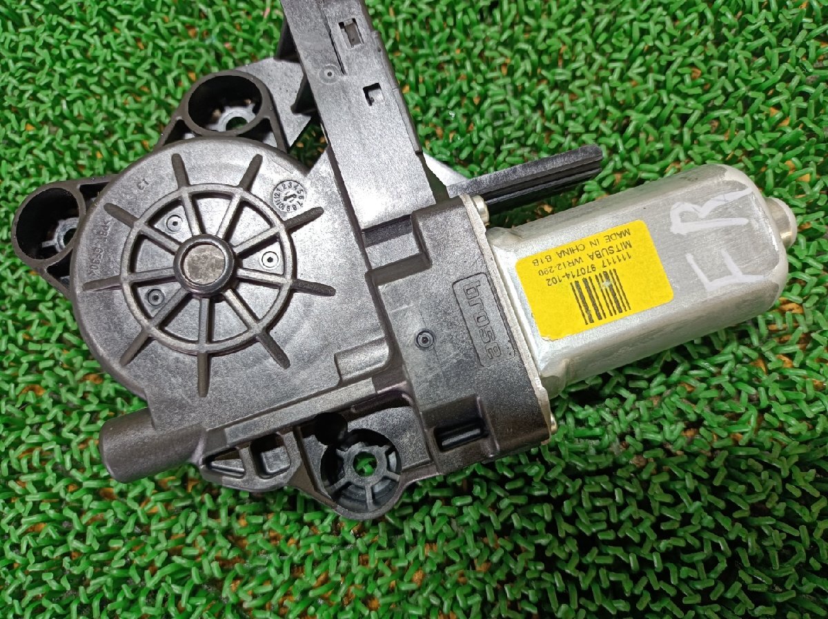 ボルボ 右 フロントウィンドウレギュレータモーター V70 CBA-BB4204TW, 2012 #hyj NSP183528