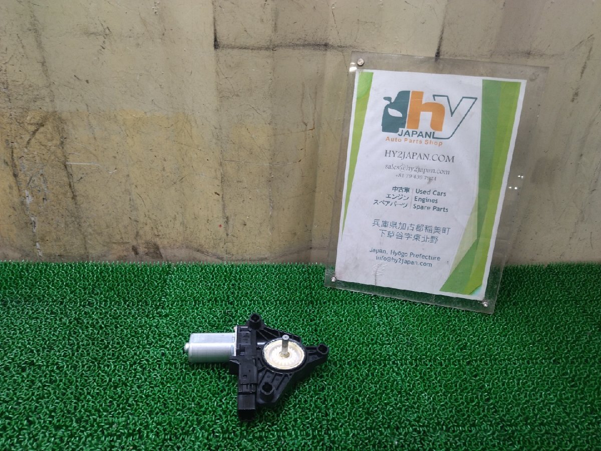ボルボ 右 リアウィンドウレギュレータモーター V40 DBA-MB4164T, 2014 #hyj NSP166582