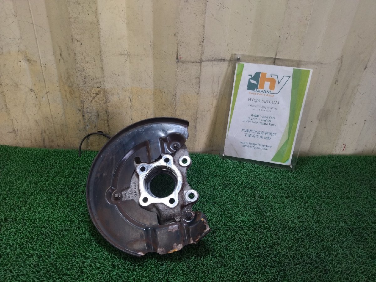 ボルボ フロントベアリングナックル　右 V40 クロスカントリー DBA-MB5204T, 2014 #hyj NSP181453