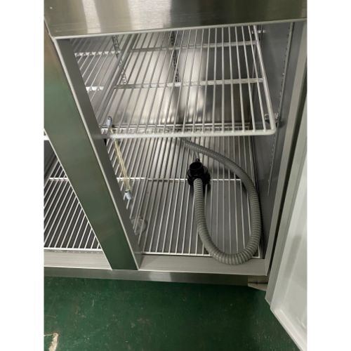 縦型冷凍冷蔵庫 大和冷機 303S1-EX 業務用 中古/送料無料 縦型冷凍冷蔵庫 大和冷機 303S1-EX 業務用 中古/送料無料