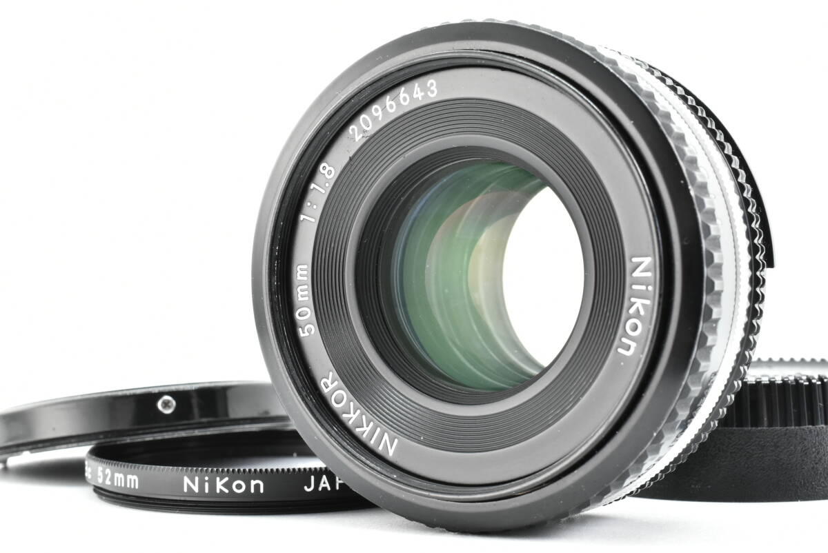 【美品】Nikon ニコン Ai-s Ais Nikkor 50mm f1.8 パンケーキ カメラレンズ EF-665