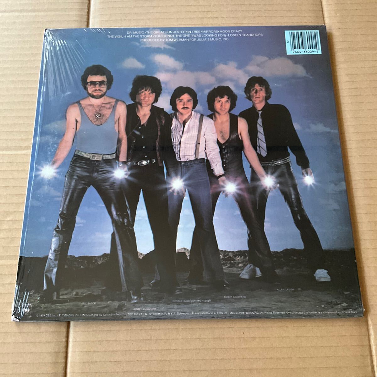 BLUE OYSTER CULT - MIRRORS