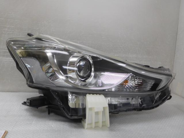 プリウスα DAA-ZVW41W 右ヘッドランプ 81110-47660 361615　コイト　47-65　後期　LED