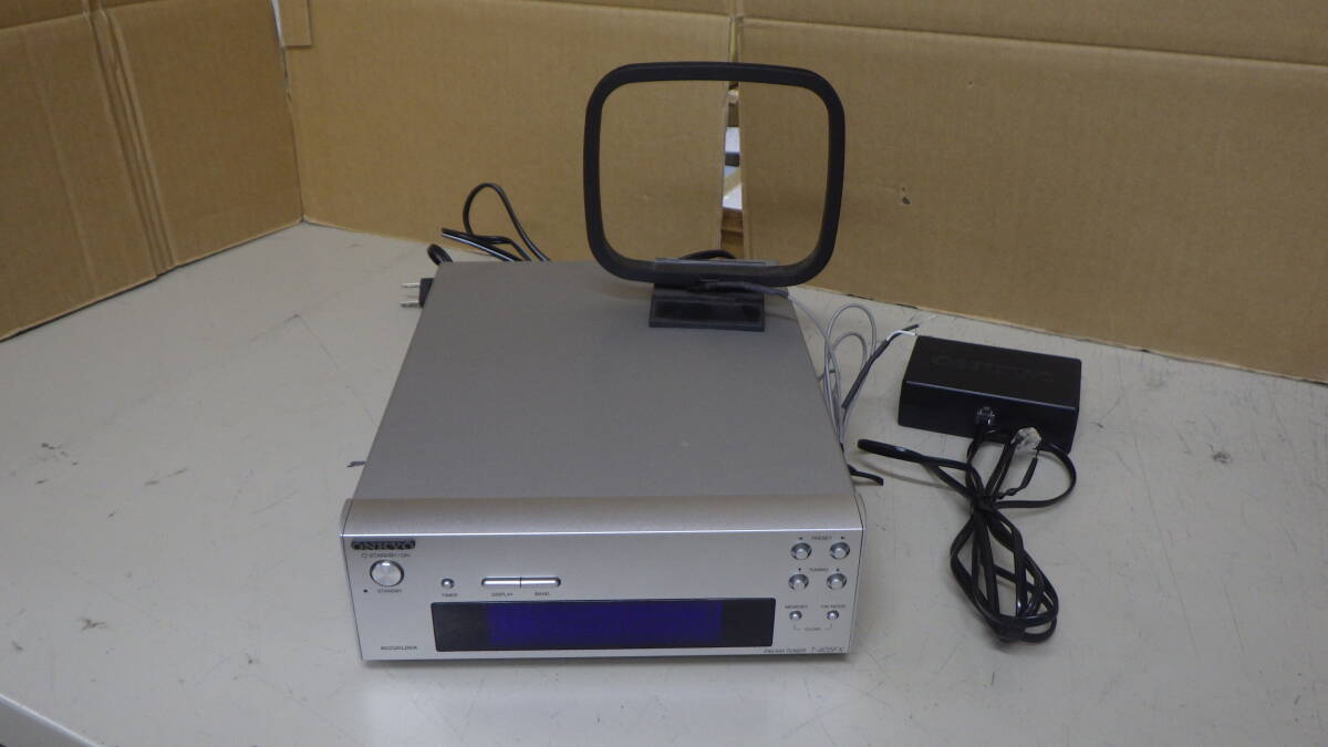 中古】ONKYO INTEC205 FMステレオ/AMチューナー T-405FX(S 中古】ONKYO INTEC205 FMステレオ/AMチューナー T-405FX(S