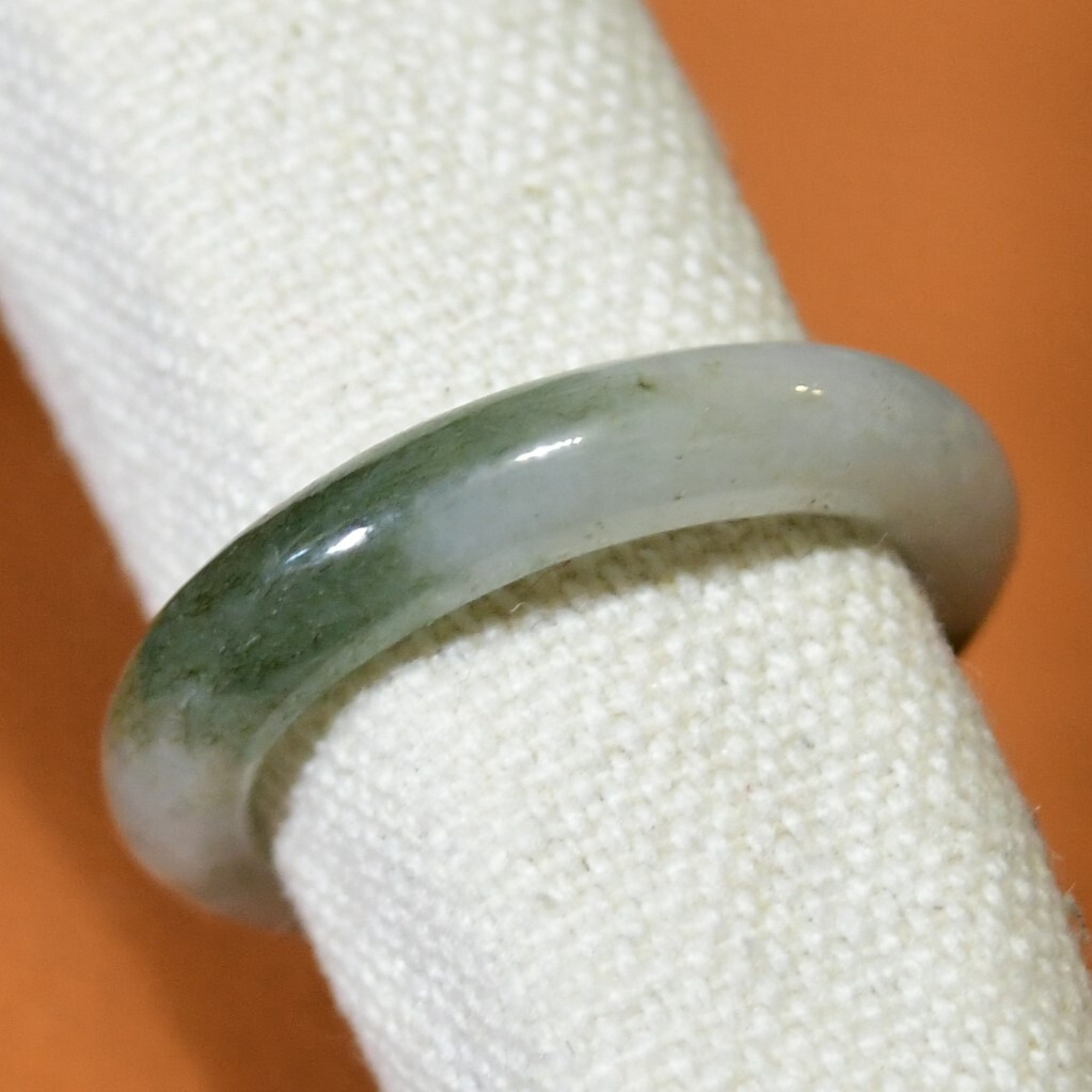 J1543 ヒスイ 翡翠 リング 指輪 22号 ミャンマー ジェイド ジェダイト 送料込_画像2
