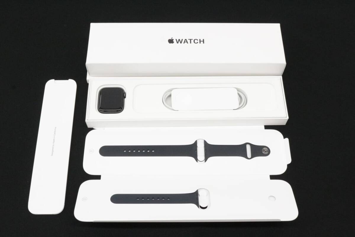 中古品】AppleWatch SE 44mm GPS MKQ63J/A . スマートウォッチ 中古品】AppleWatch SE 44mm GPS MKQ63J/A . スマートウォッチ