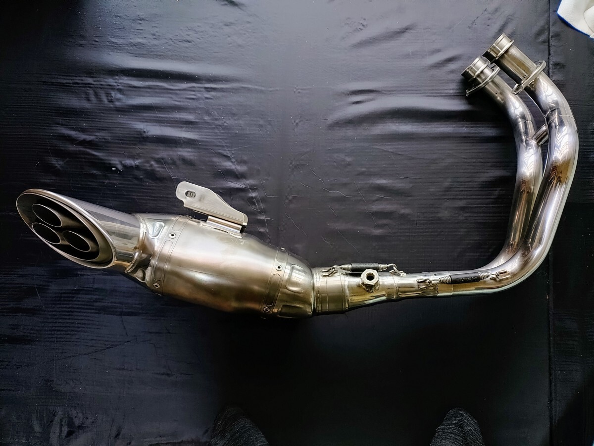 MT-07 XSR700 アクラポビッチ　チタン　マフラー