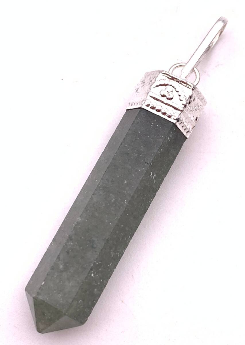 大きく綺麗でカッコイイ！インド翡翠 アベンチュリン 原石 半面磨き 124 大きく綺麗でカッコイイ！インド翡翠 アベンチュリン 原石 半面磨き