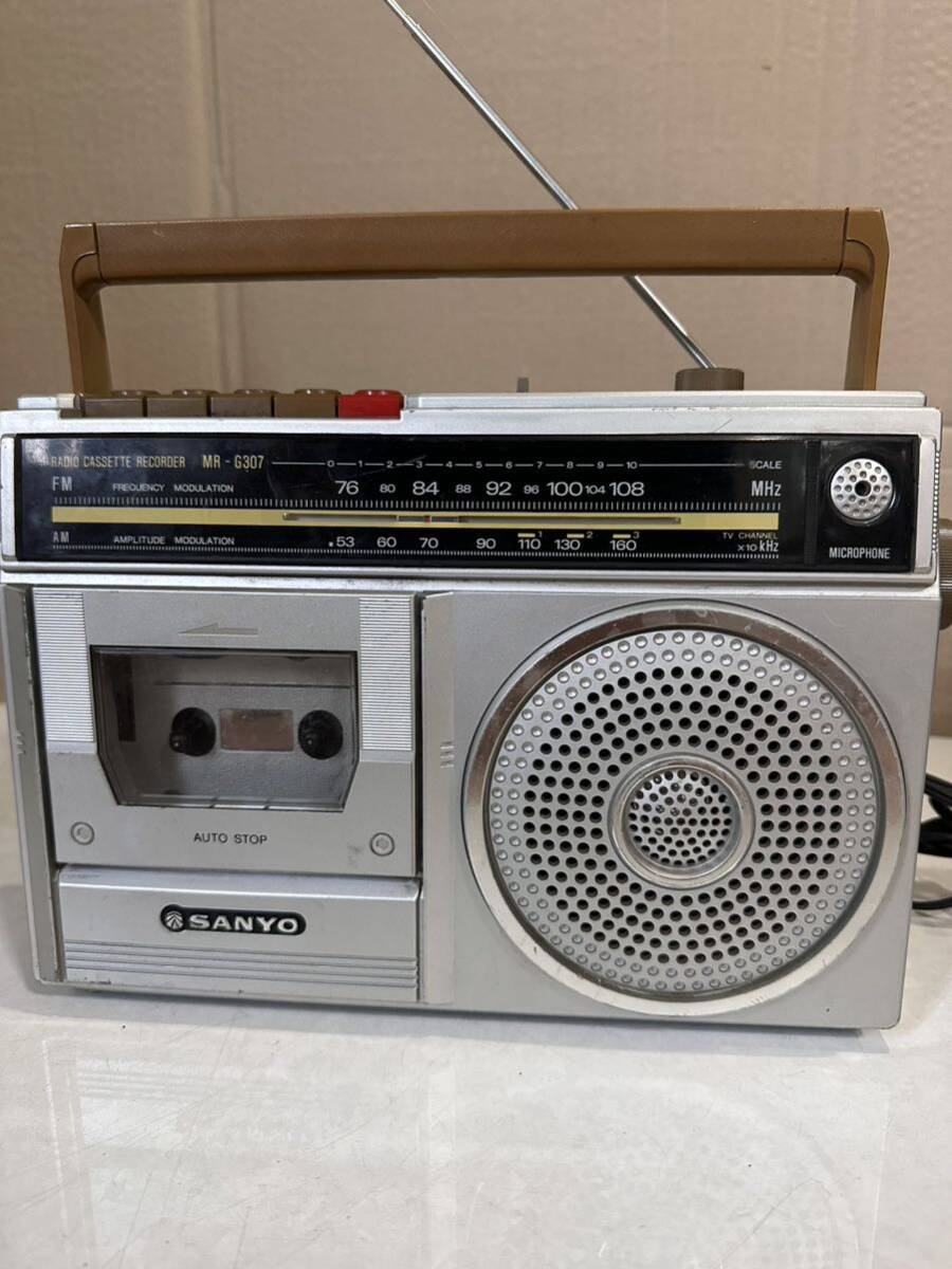 SANYO サンヨー ラジカセ MR-G307 FM/AM ラジオ カセット SANYO サンヨー ラジカセ MR-G307 FM/AM ラジオ カセット
