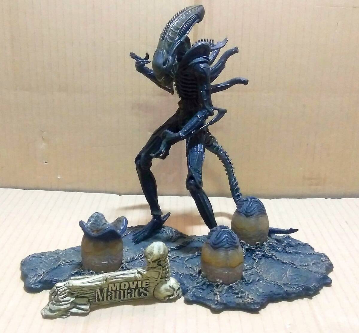 McFarlane Toys マクファーレン 『エイリアン2』 ウォーリアー・エイリアン／ジオラマ・セット Alien and Predator シリーズ フィギュア
