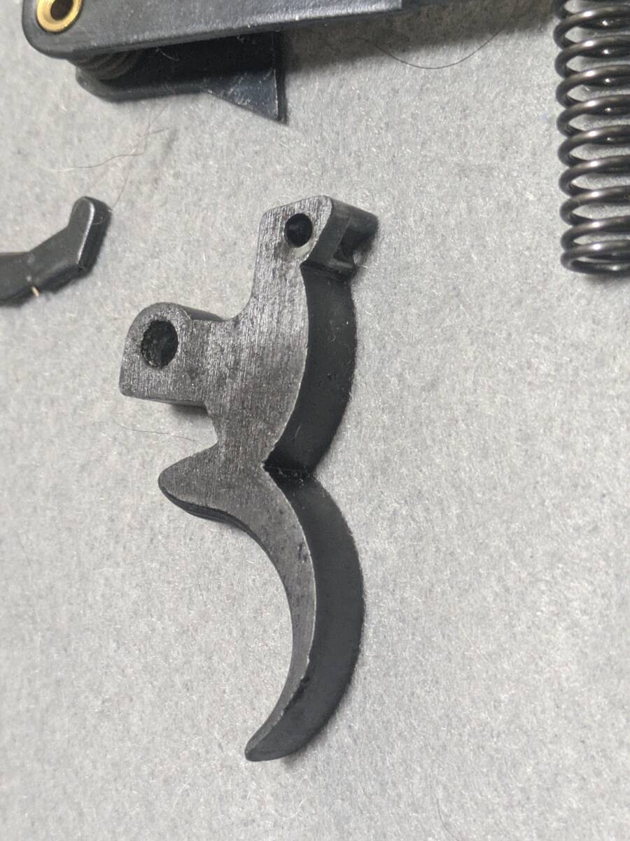 MGC製 パイソン（未発火）内部部品一式 ABSモデルガン【動作品】