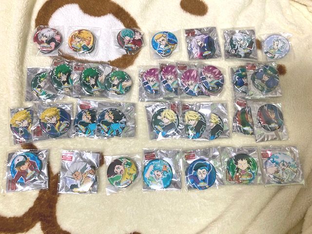 ベイブレードバースト　ブレーダーバッジセット　缶バッジ　シュウ　フリー　ドラム　ファイ　ハーツ　まとめ　セット