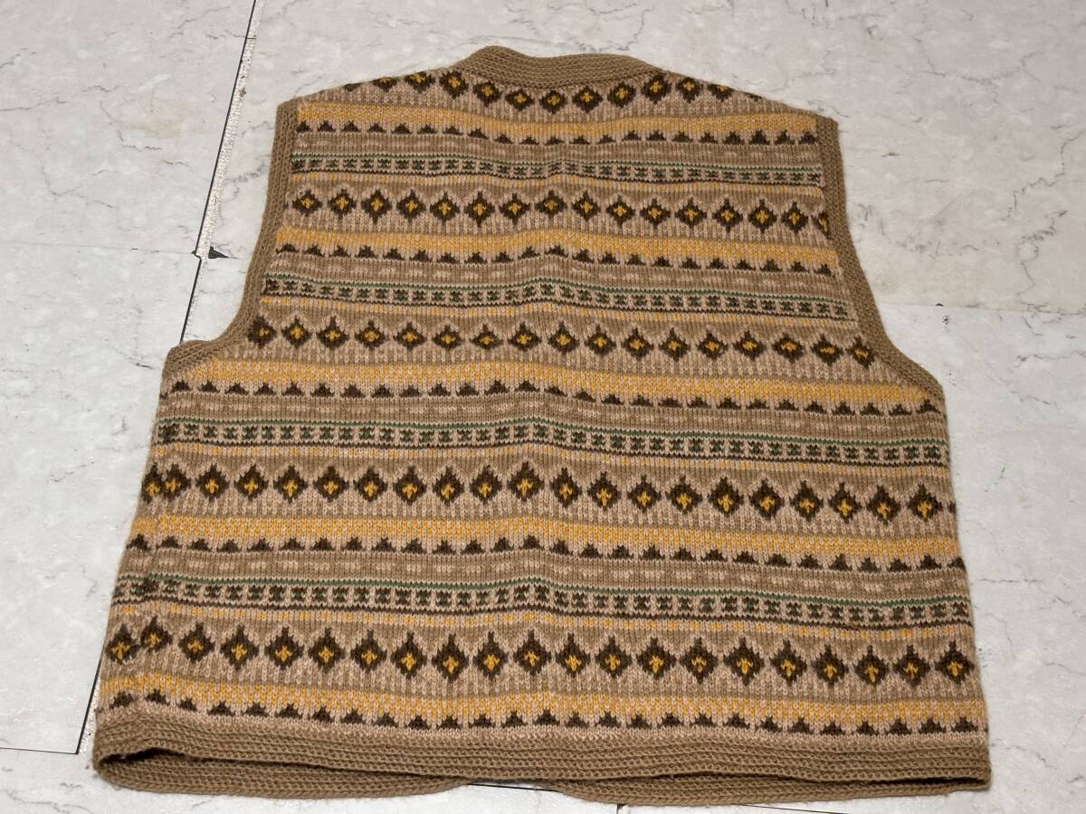 d2390◆ハンドメイド◆手編みベスト　ベージュ系