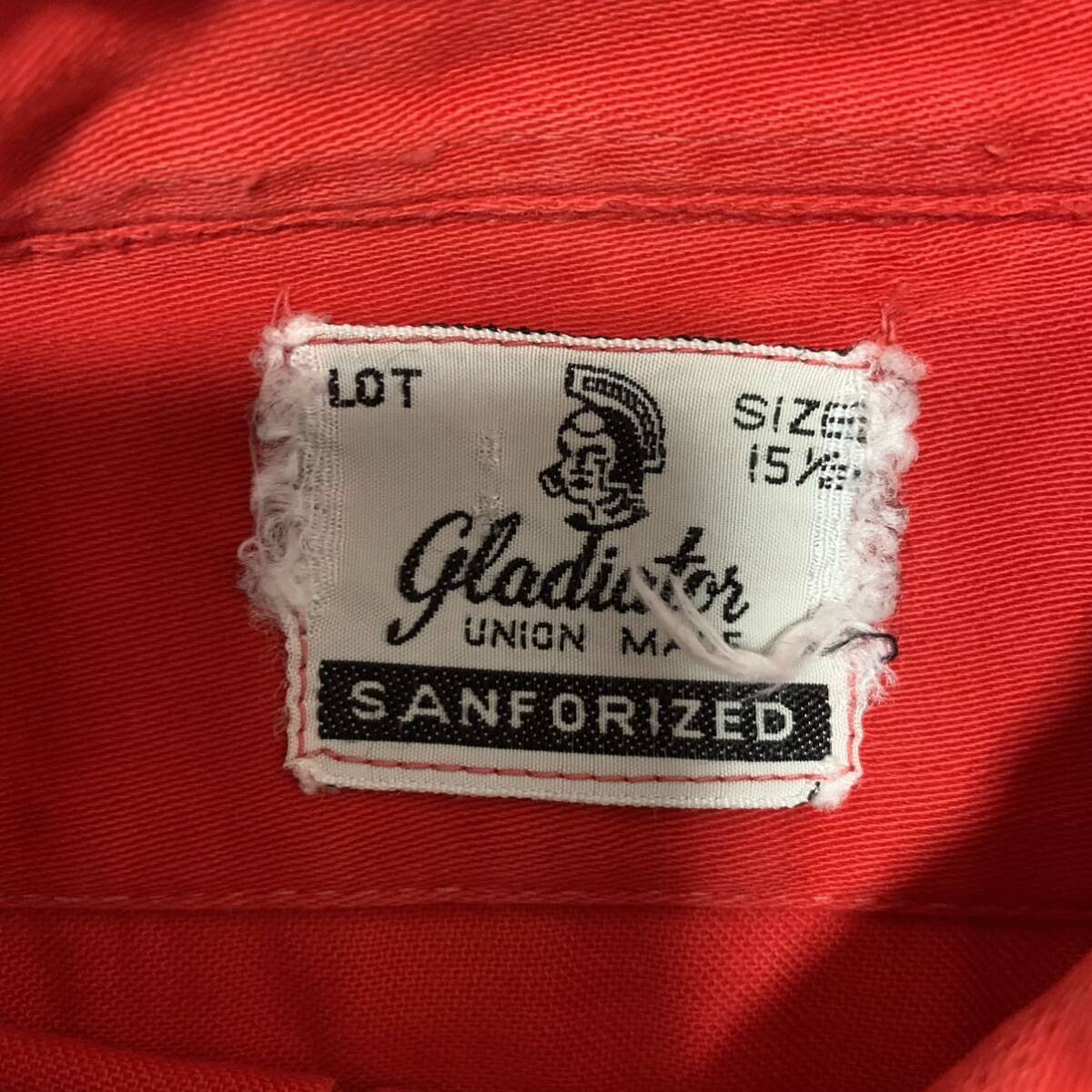 レア USA 50s gladiator 長袖シャツ 赤 15 1/2 ヴィンテージ レア USA 50s gladiator 長袖シャツ 赤 15 1/2 ヴィンテージ