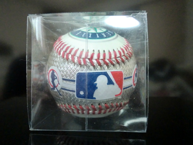 MLB シアトル マリナーズ イチロー 記念ボール 品(記念ボール MLB シアトル マリナーズ イチロー 記念ボール 品(記念ボール