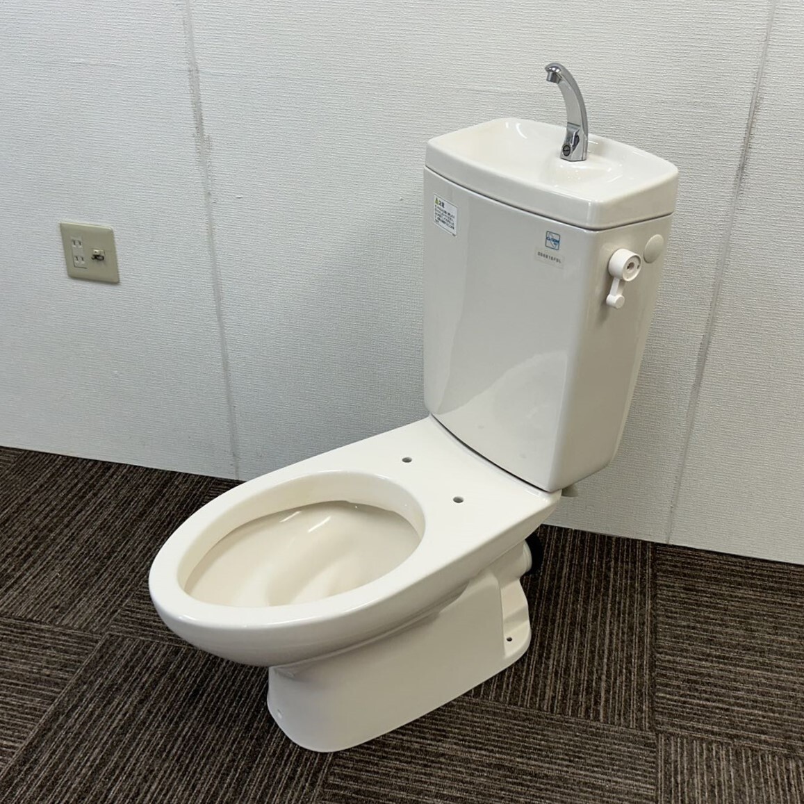 Yahoo!オークション - 【美品】TOTO トイレ便器(壁排水) 洋式 Yahoo!オークション - 【美品】TOTO トイレ便器(壁排水) 洋式
