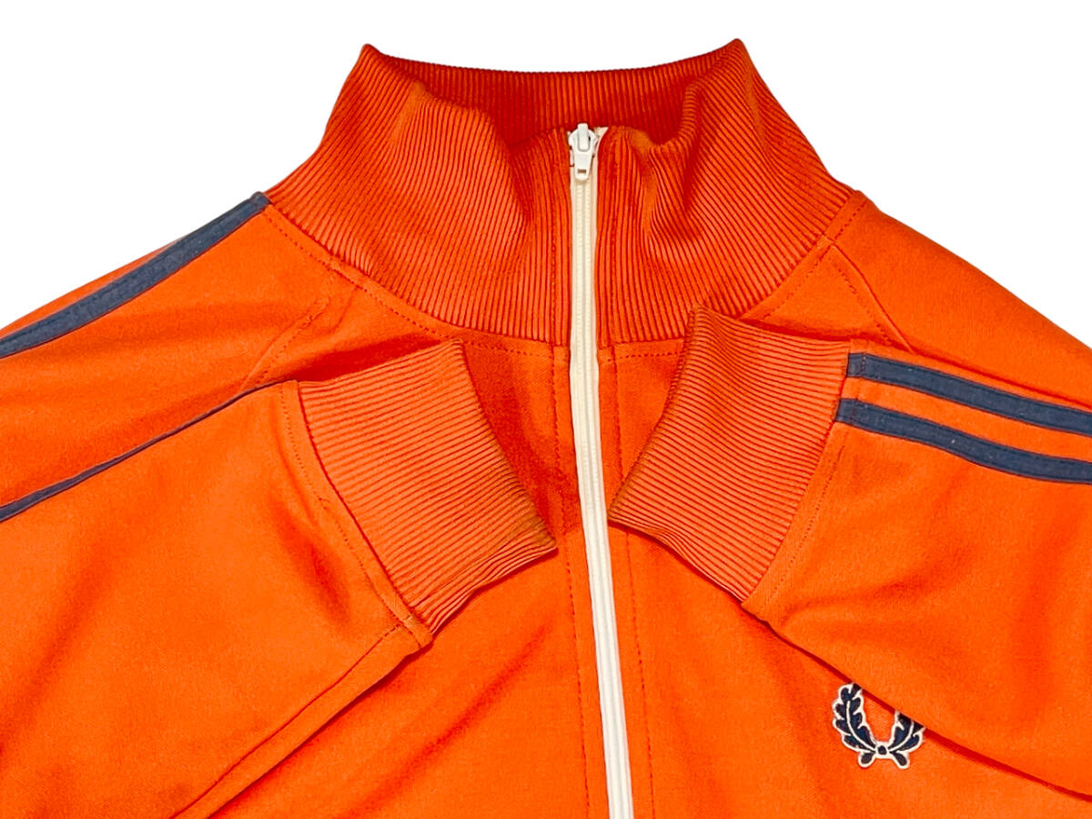 FRED PERRY フレッドペリー トラックジャージ オレンジ (Mサイズ FRED PERRY フレッドペリー トラックジャージ オレンジ (Mサイズ