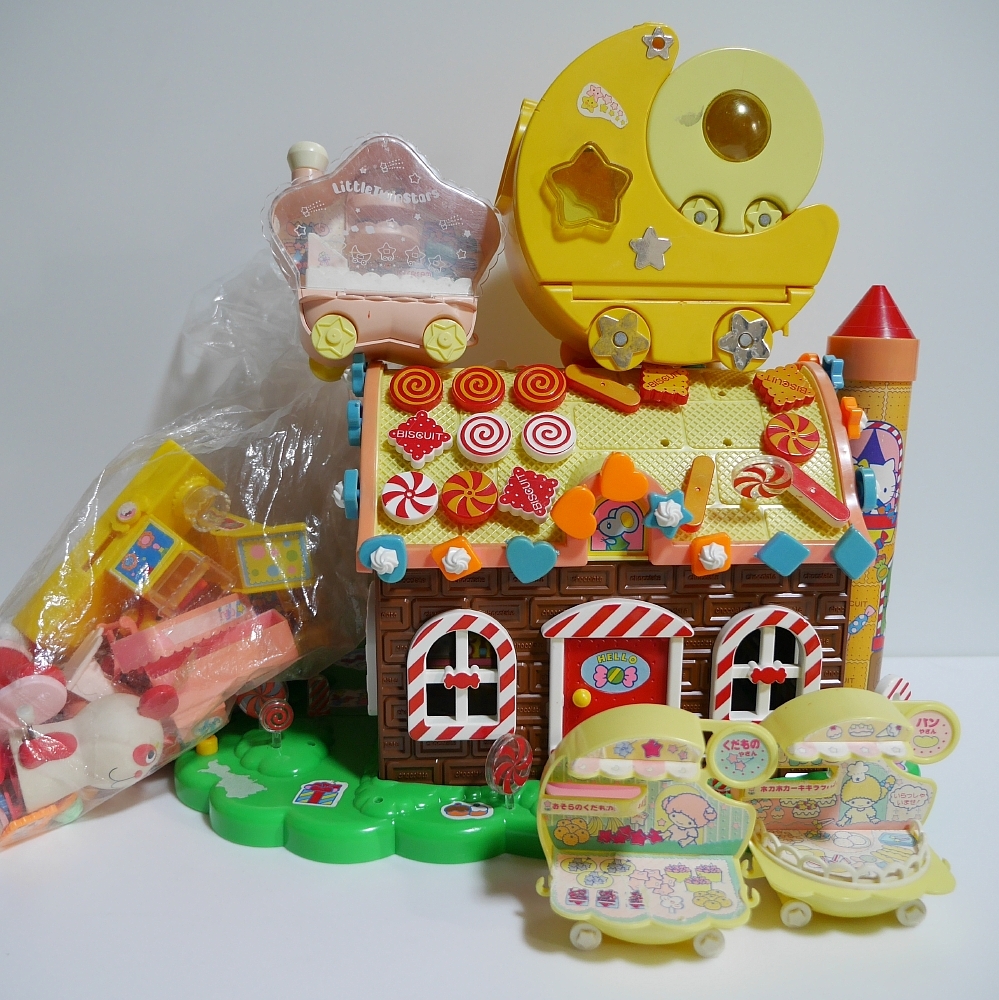 キキララのなかよしシュッポッポ こえだちゃんのいろいろポーズ キキララのなかよしシュッポッポ こえだちゃんのいろいろポーズ